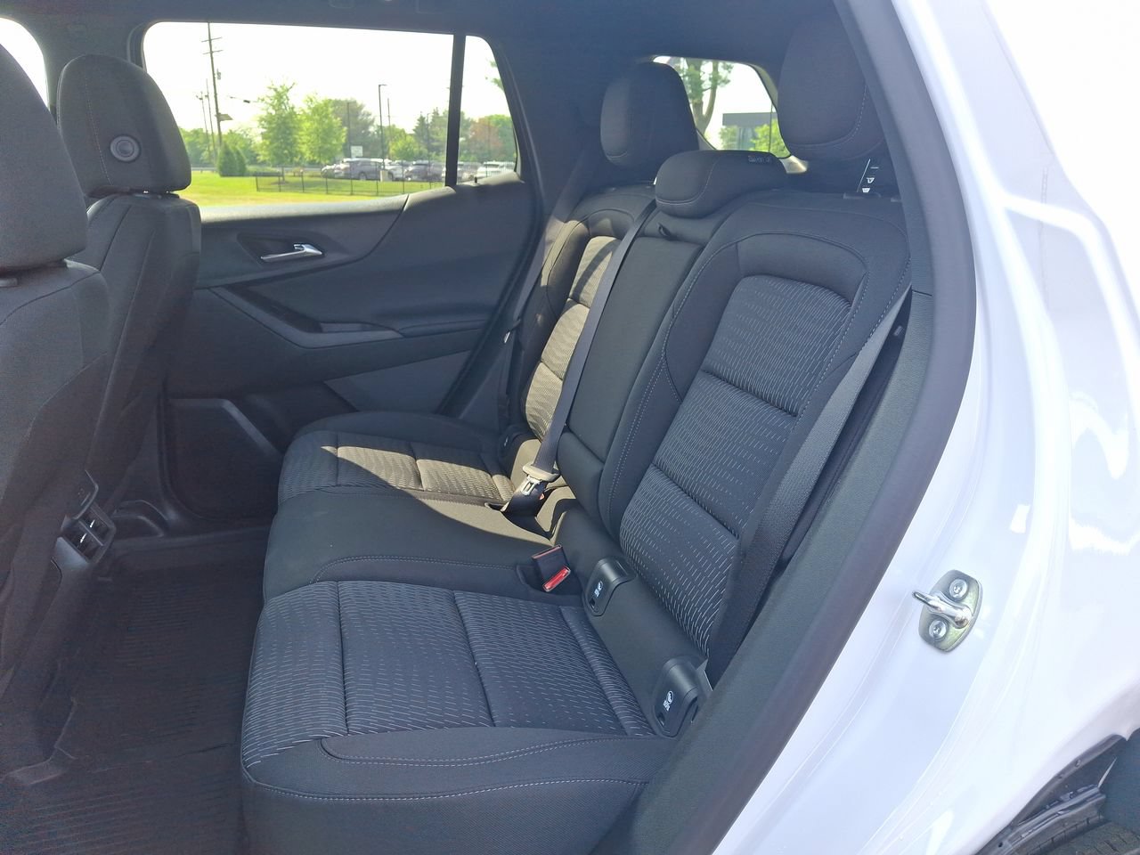 New 2026 Chevrolet Equinox LT w/ Midnight Edition FWD image 13