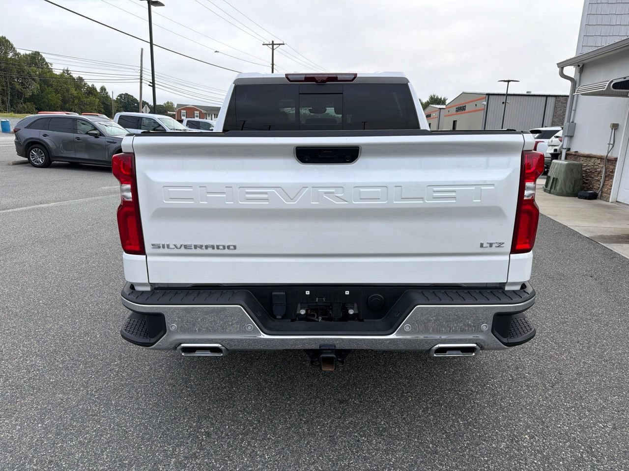 Used 2025 Chevrolet Silverado 1500 LTZ w/ LTZ Premium Package AWD/4WD image 6