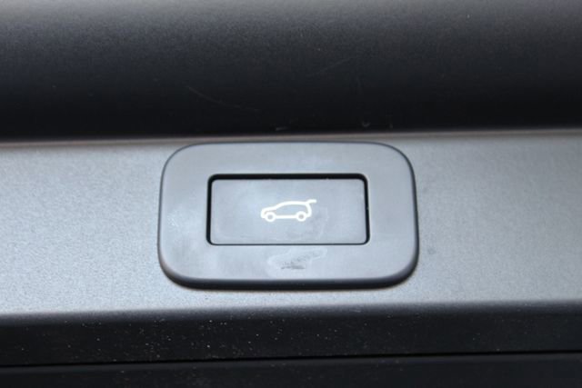 Used 2024 Land Rover Range Rover SE image 26