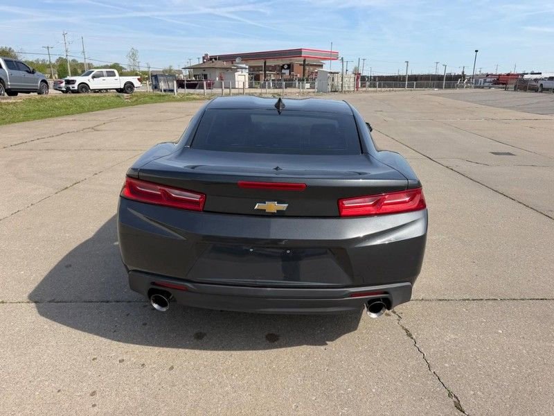 Used 2016 Chevrolet Camaro LT image 4