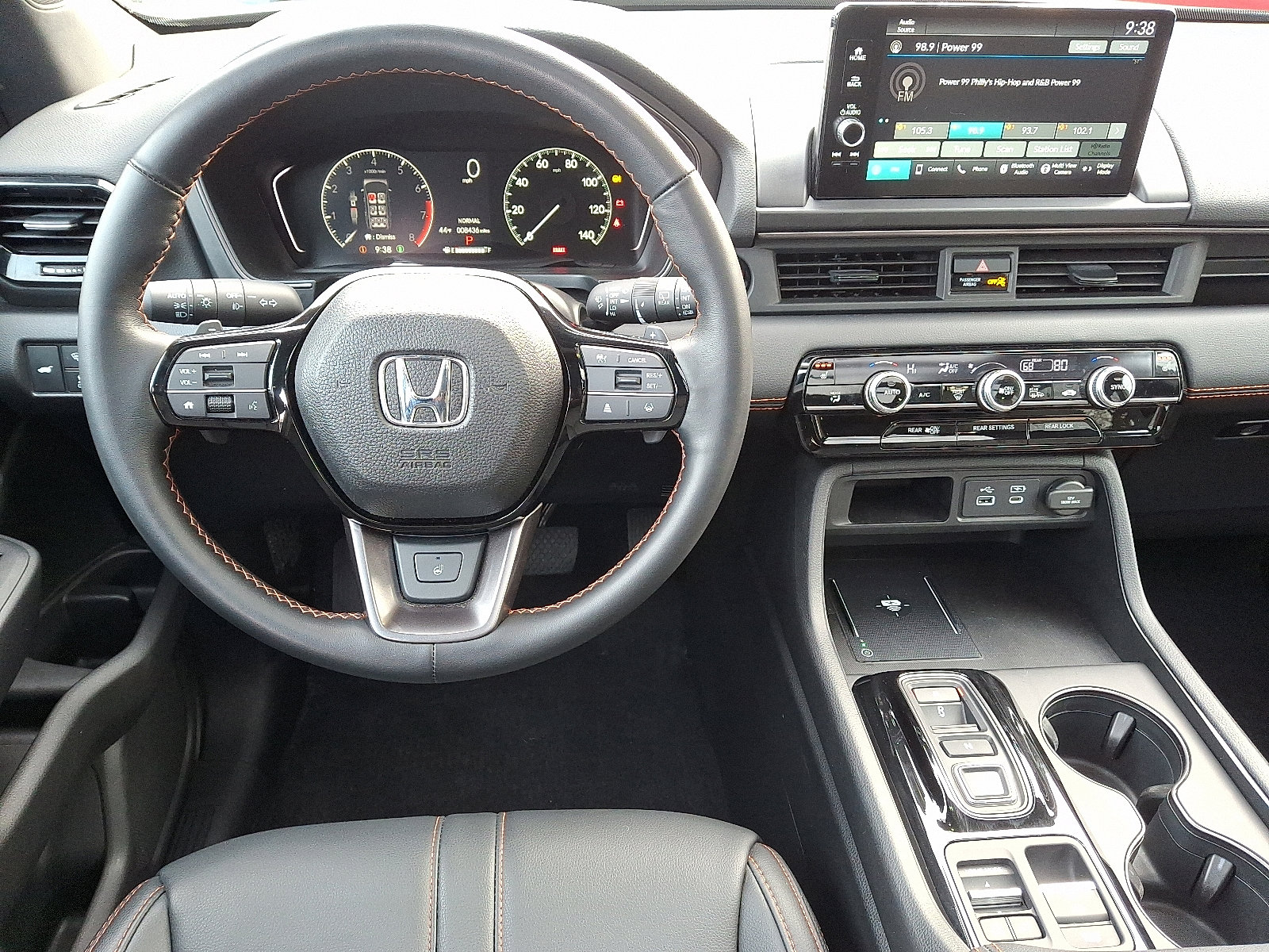 Certified 2025 Honda Pilot TrailSport image 9