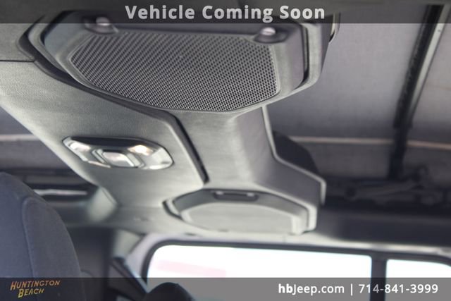 Used 2023 Jeep Wrangler Sport image 31