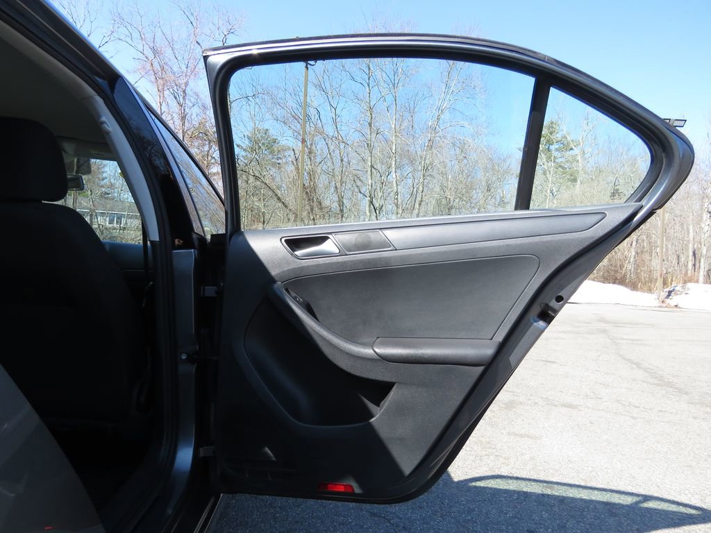 Used 2014 Volkswagen Jetta S image 14