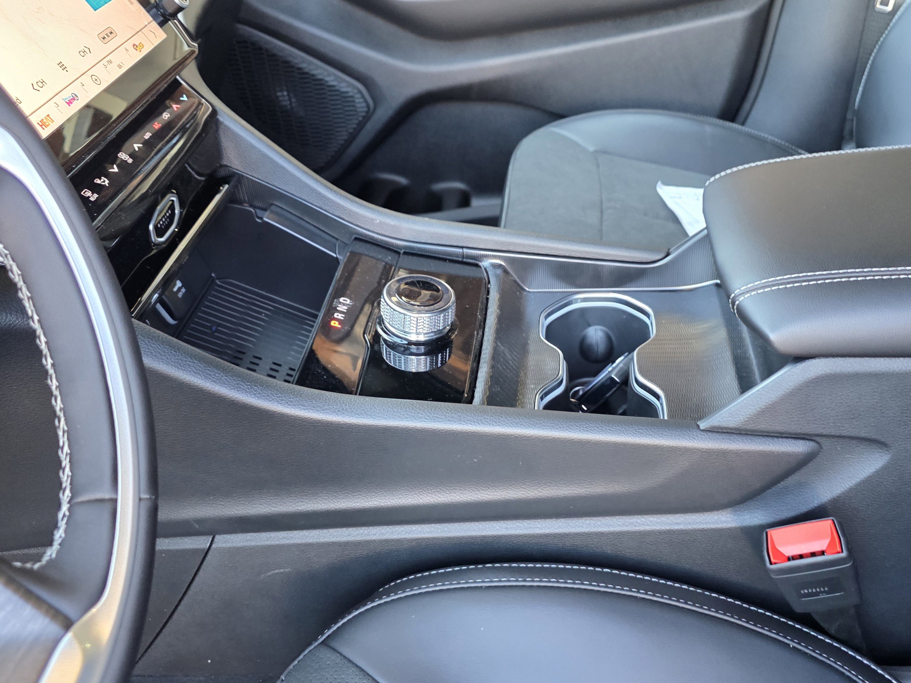 New 2026 Jeep Grand Cherokee Altitude RWD image 11