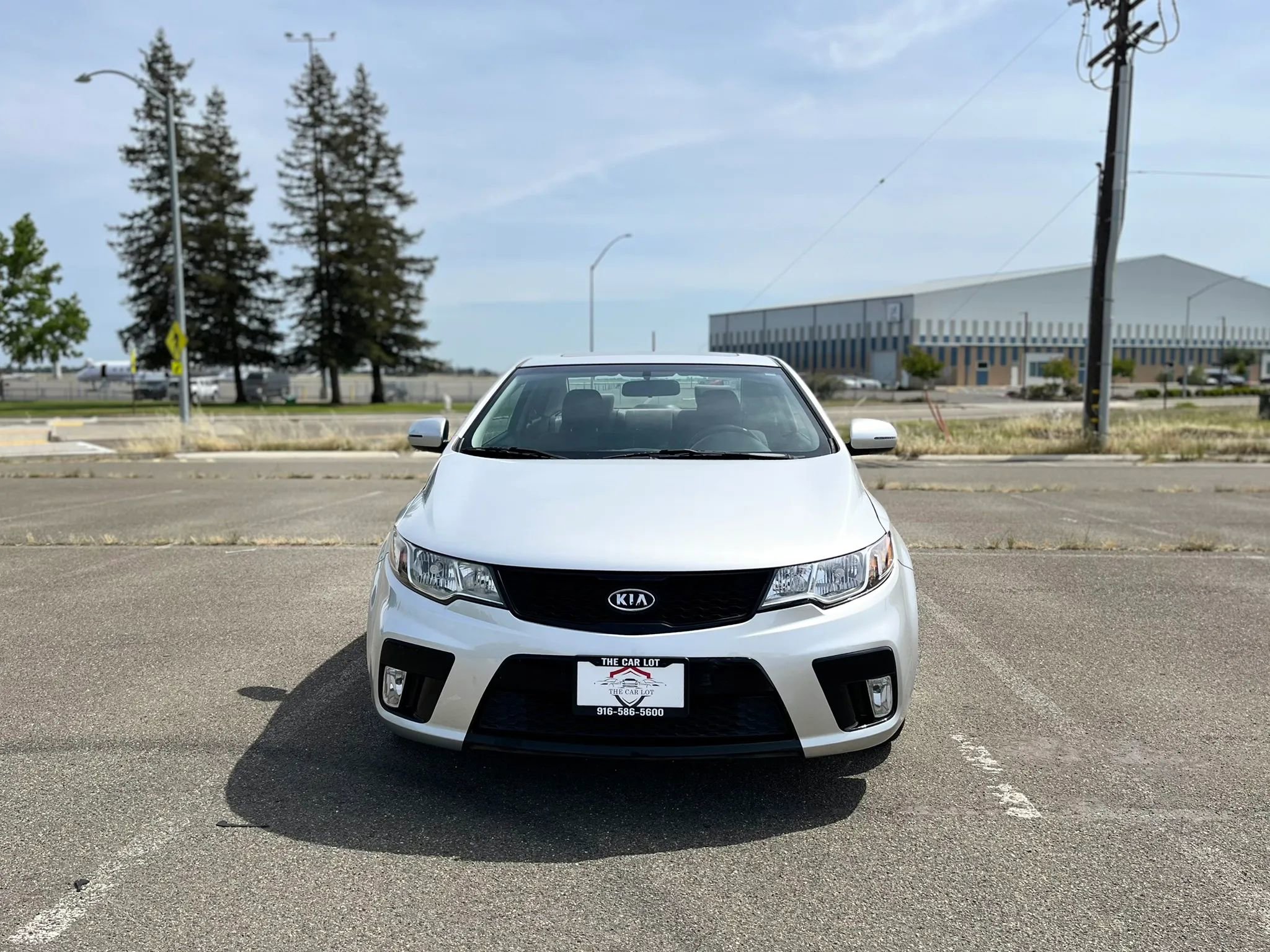 Used 2012 Kia Forte Koup SX FWD image 2