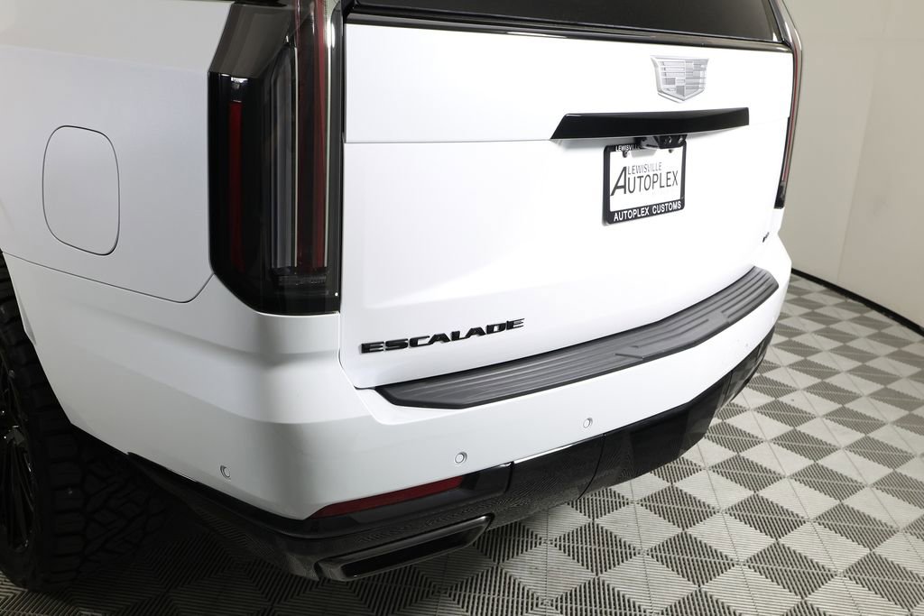 Used 2026 Cadillac Escalade ESV Platinum Sport w/ LPO, ONYX Package AWD/4WD image 55