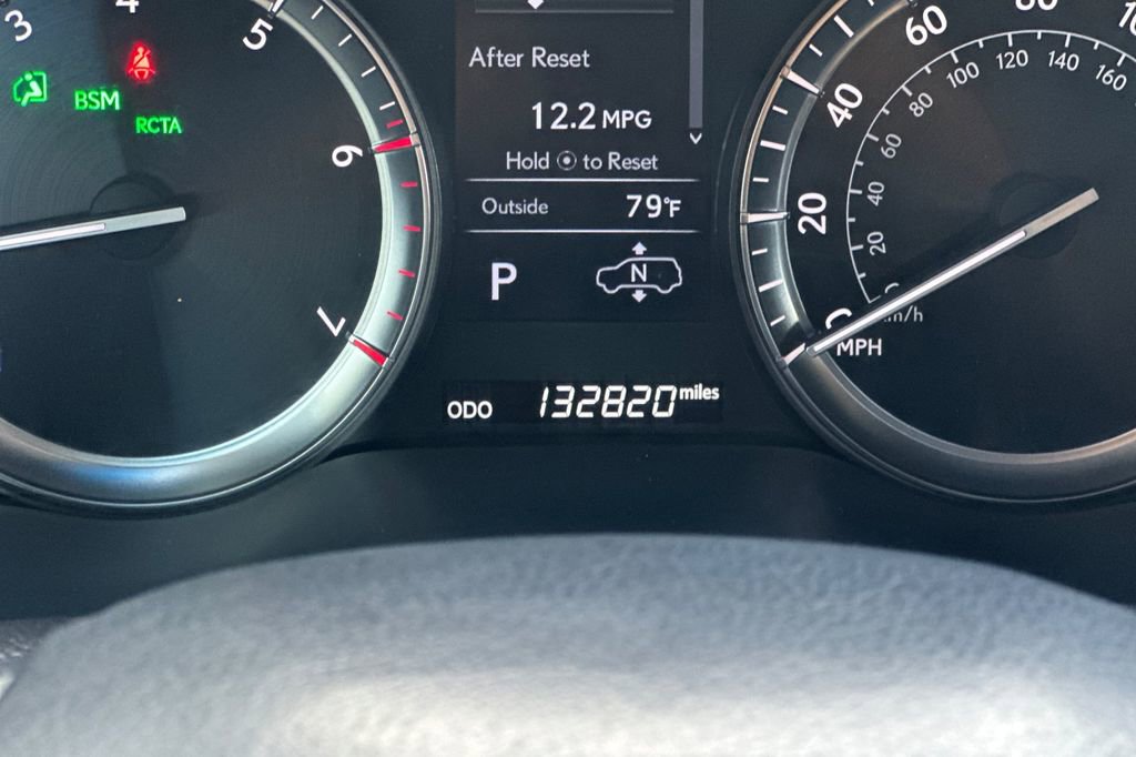 Used 2017 Lexus LX 570 4WD w/ Luxury Package image 30