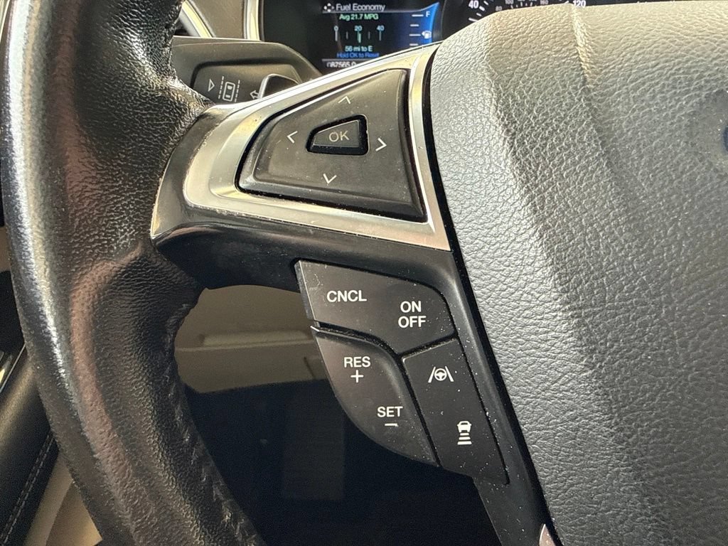 Used 2019 Ford Edge Titanium w/ Equipment Group 301A AWD/4WD image 19