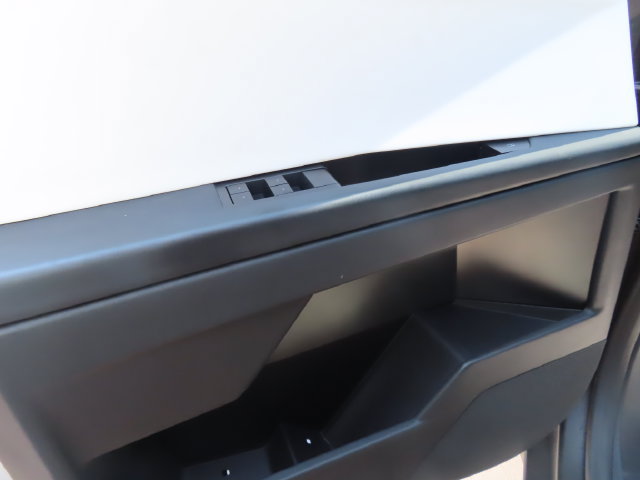 Used 2024 Tesla Cybertruck AWD Crew Cab image 10