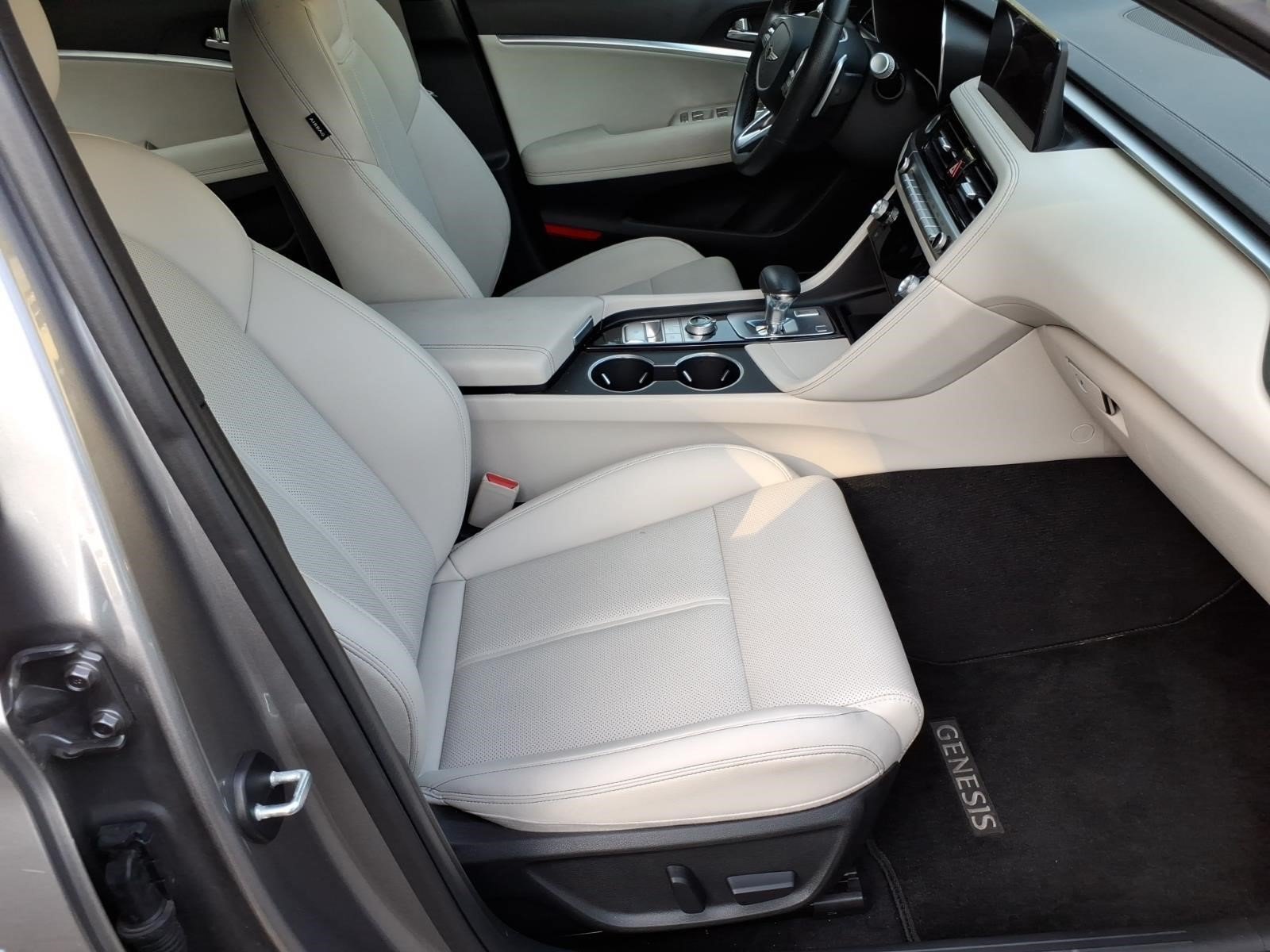 Used 2025 Genesis G70 2.5T AWD/4WD image 6