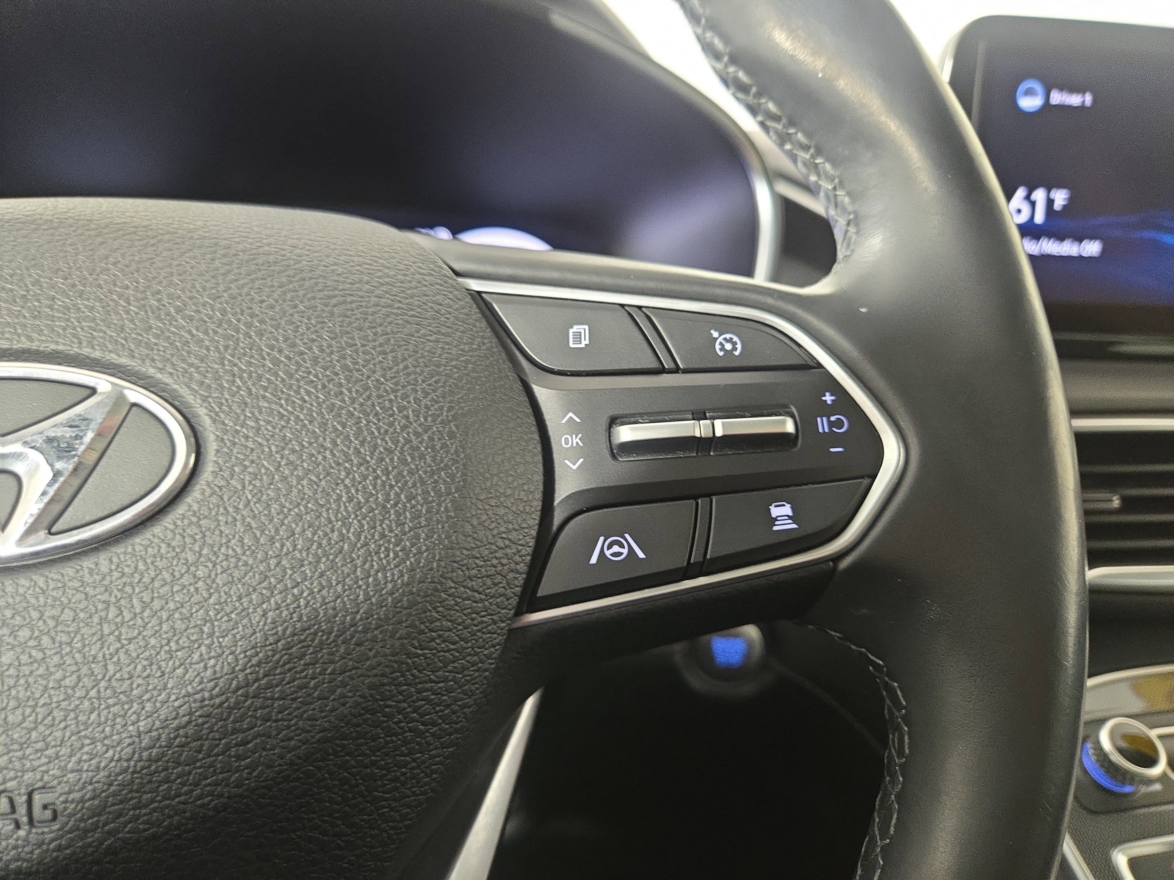 Used 2022 Hyundai Santa Fe Limited image 16