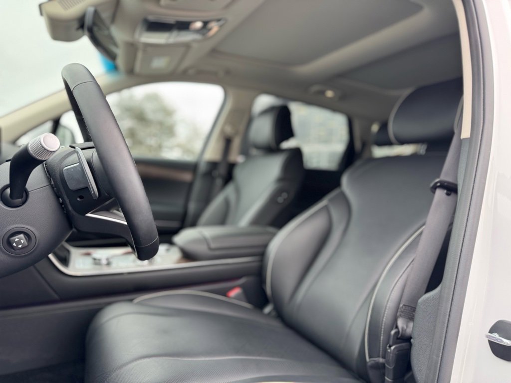 Used 2025 Genesis GV80 3.5T Advanced image 18