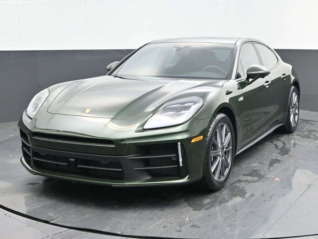 New 2025 Porsche Panamera image 1