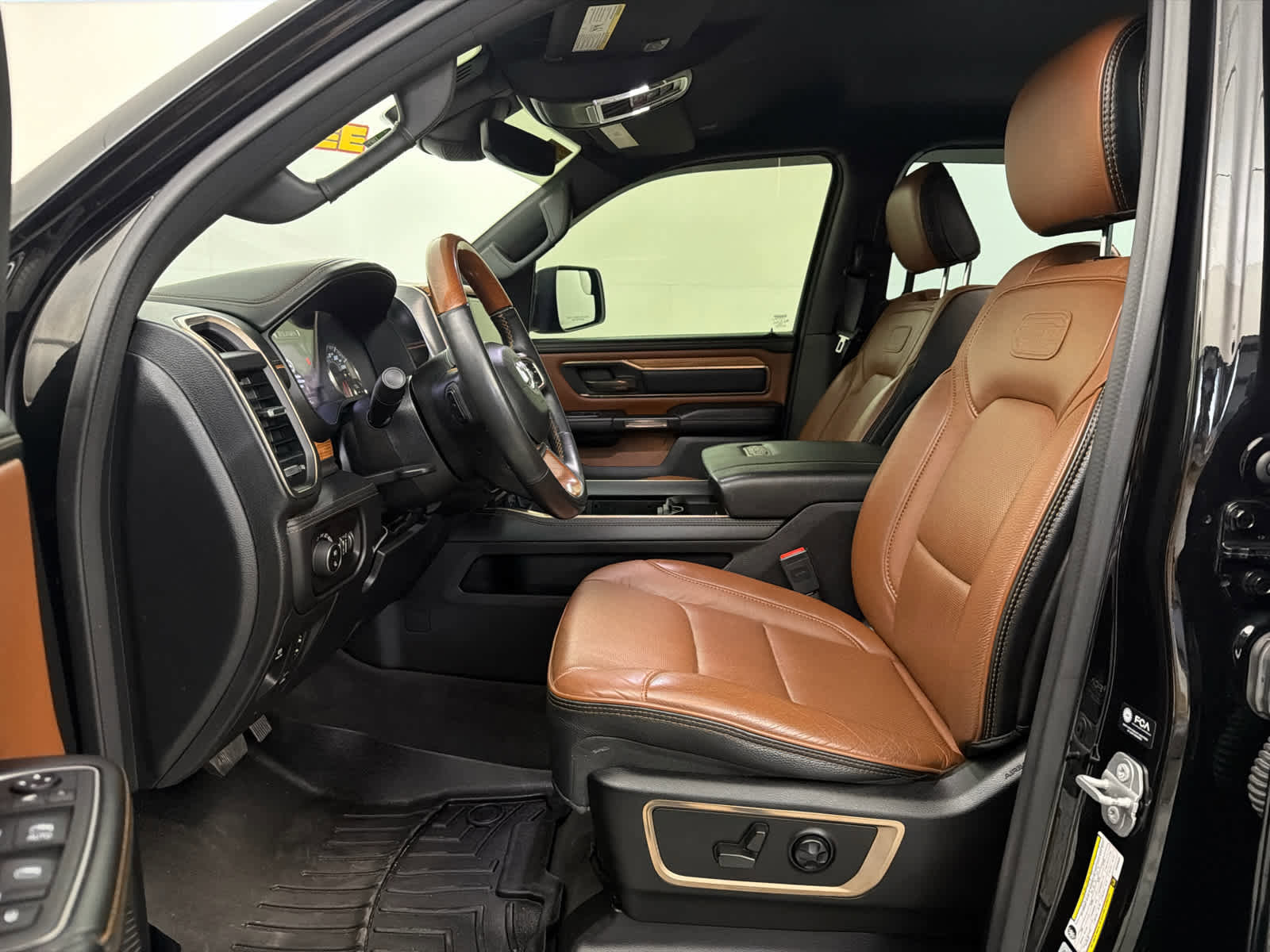 Used 2022 RAM 1500 Limited w/ Trailer Tow Group image 14