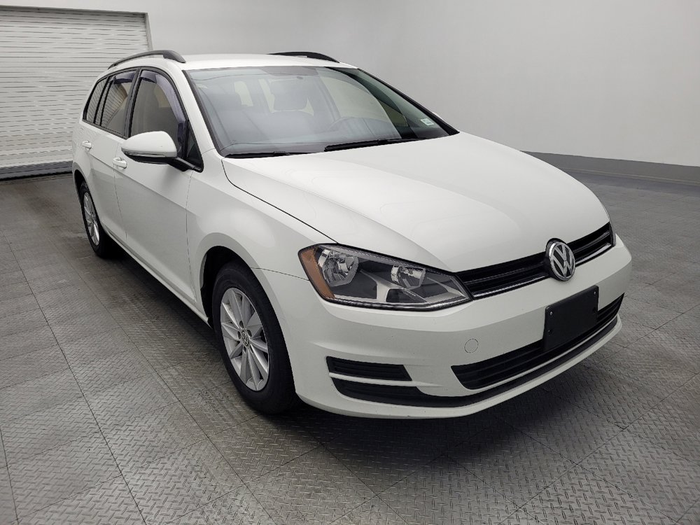 Used 2016 Volkswagen Golf S image 13