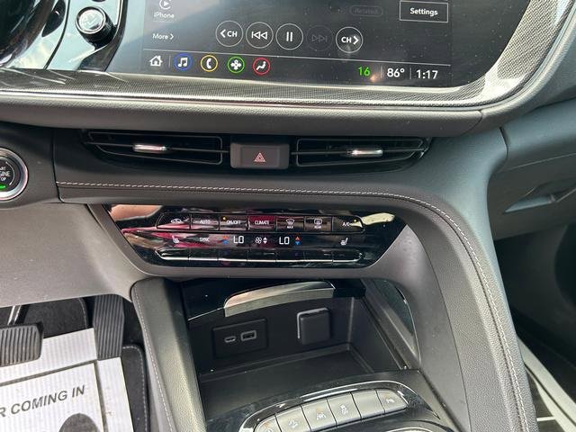 Used 2023 Buick Envision Preferred image 19