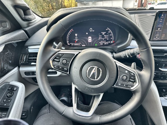 Used 2026 Acura MDX w/ Technology Package AWD/4WD image 23