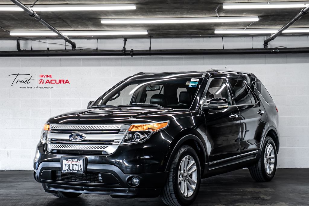 Used 2013 Ford Explorer XLT image 1