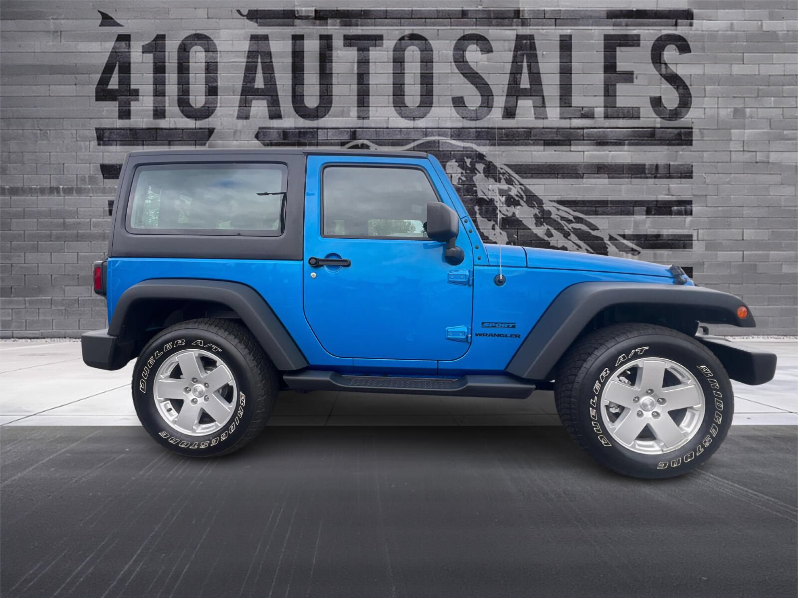 Used 2014 Jeep Wrangler Sport AWD/4WD image 2