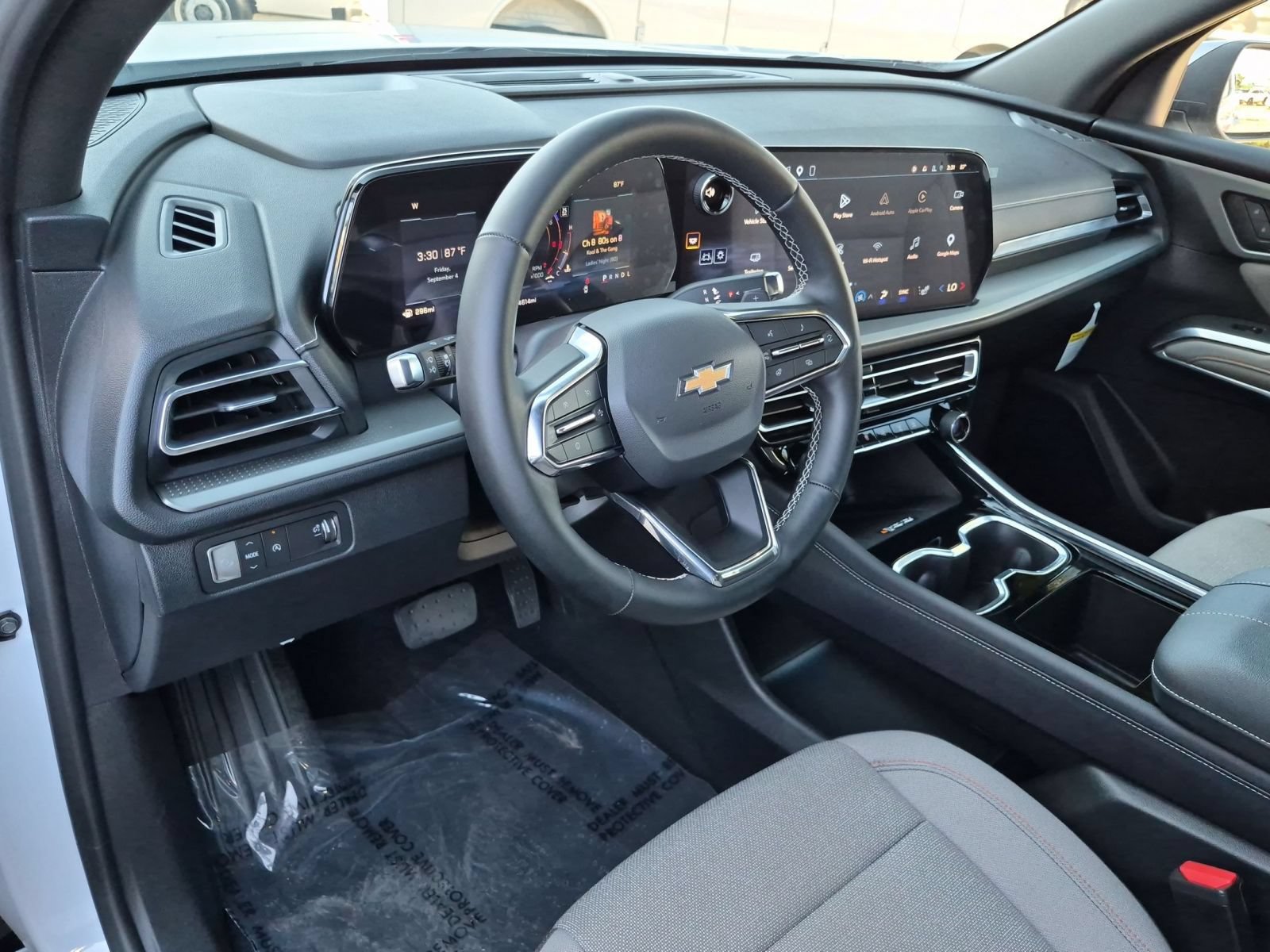 Used 2026 Chevrolet Traverse LT w/ Driver Confidence Package FWD image 12