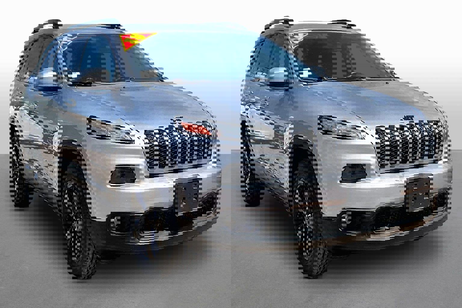 Used 2018 Jeep Cherokee Latitude w/ Altitude Package image 8