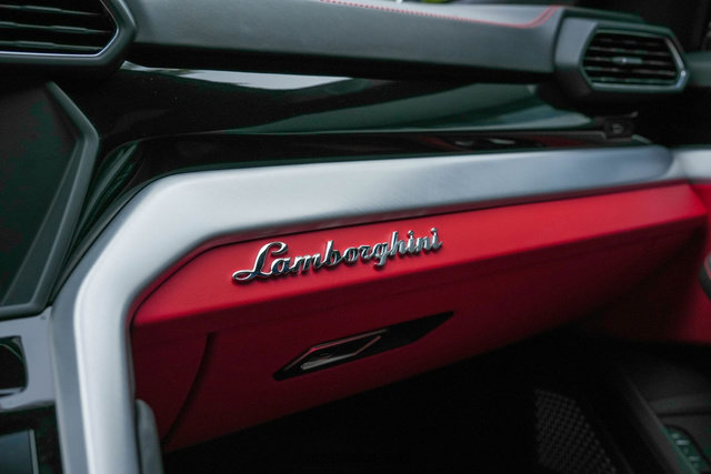 Used 2019 Lamborghini Urus image 28