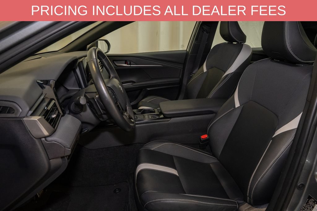 Used 2025 Toyota Camry SE w/ Convenience Package AWD/4WD image 10