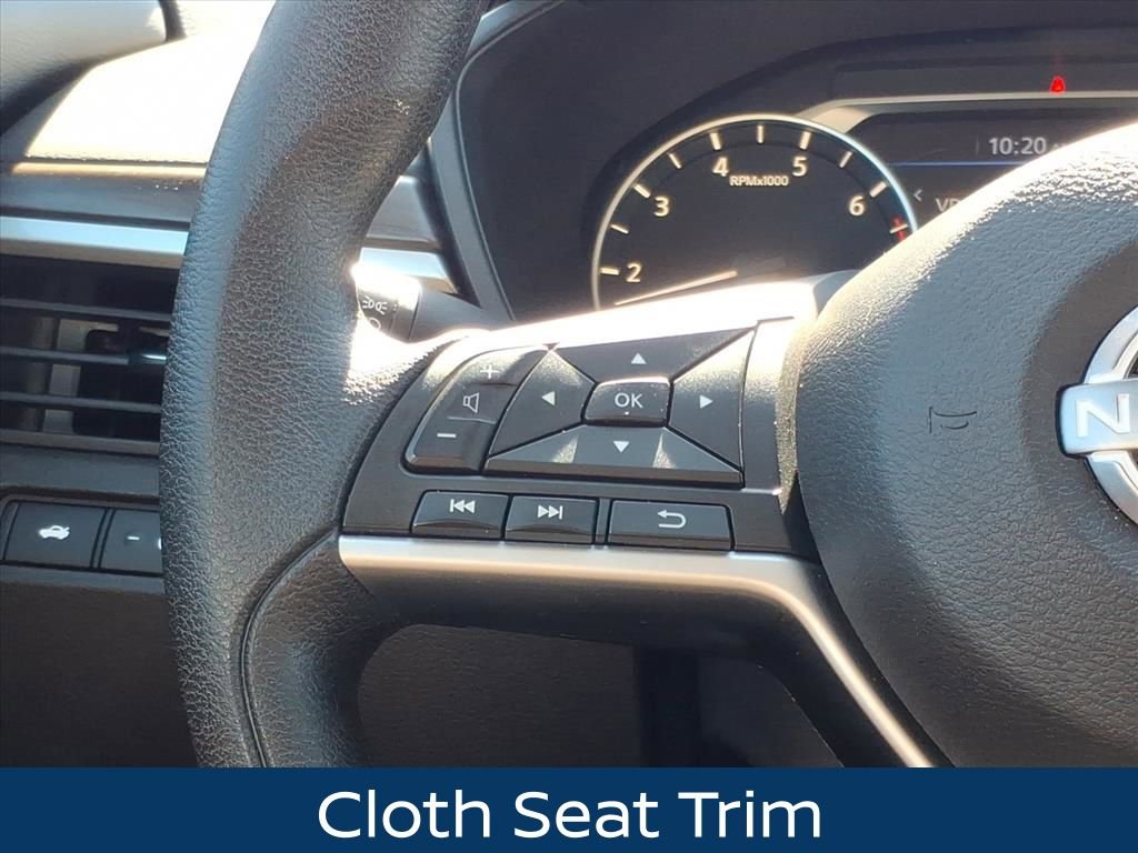 Used 2024 Nissan Altima 2.5 SV FWD image 11