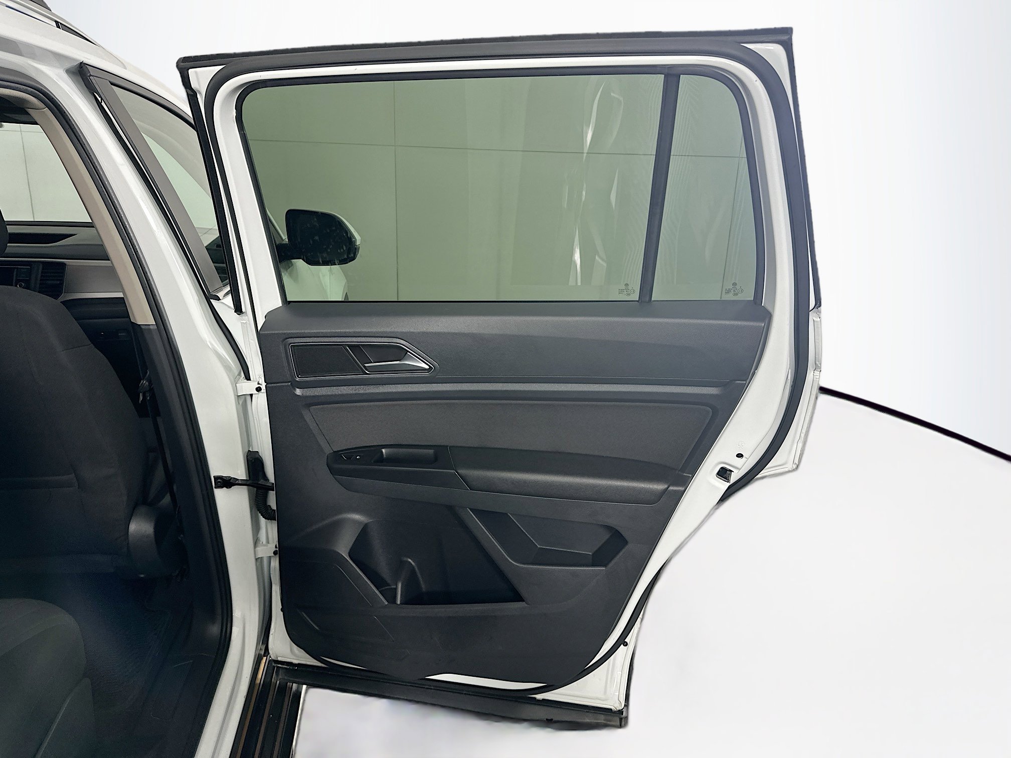 Used 2018 Volkswagen Atlas S image 28