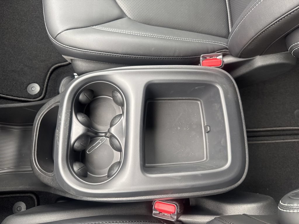 New 2026 Chrysler Voyager LX FWD image 33