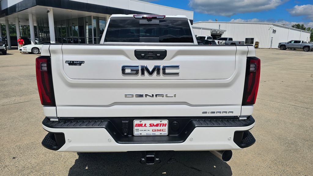 Used 2025 GMC Sierra 2500 Denali Ultimate AWD/4WD image 4