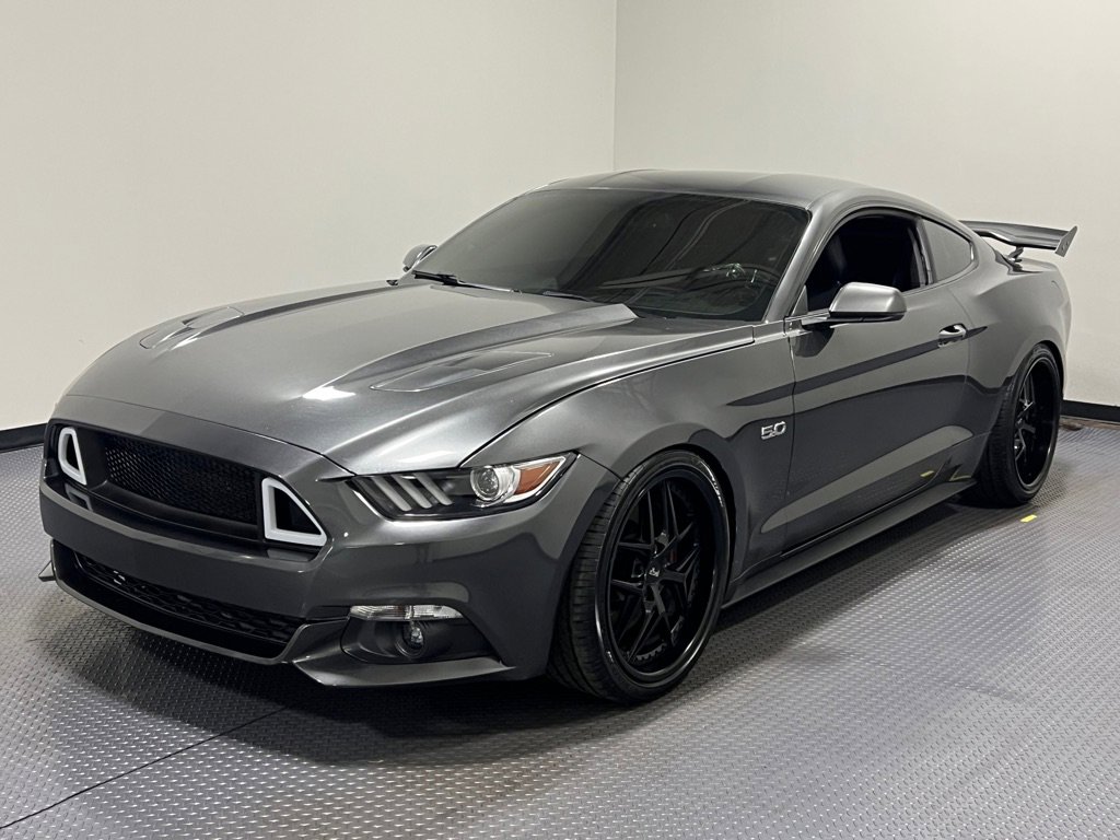 Used 2017 Ford Mustang GT Premium w/ GT Performance Package image 1