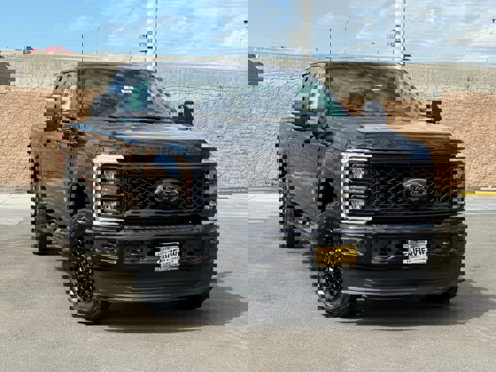 New 2026 Ford F250 XLT w/ XLT Premium Package image 2