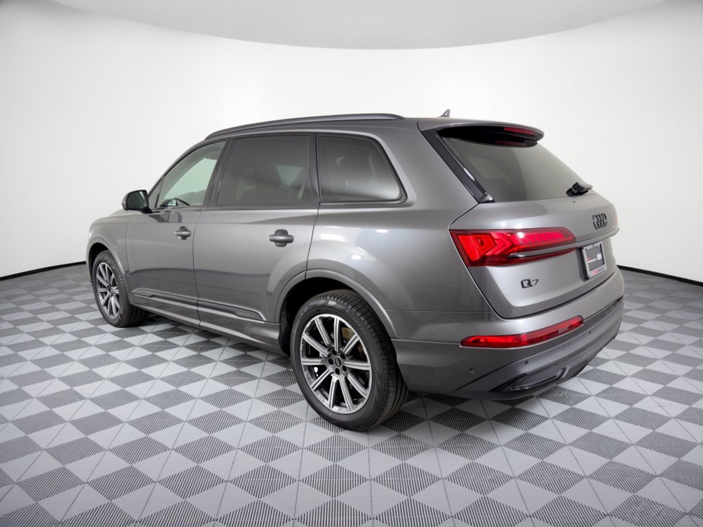 Used 2023 Audi Q7 2.0T Premium Plus w/ Premium Plus Package AWD/4WD image 3