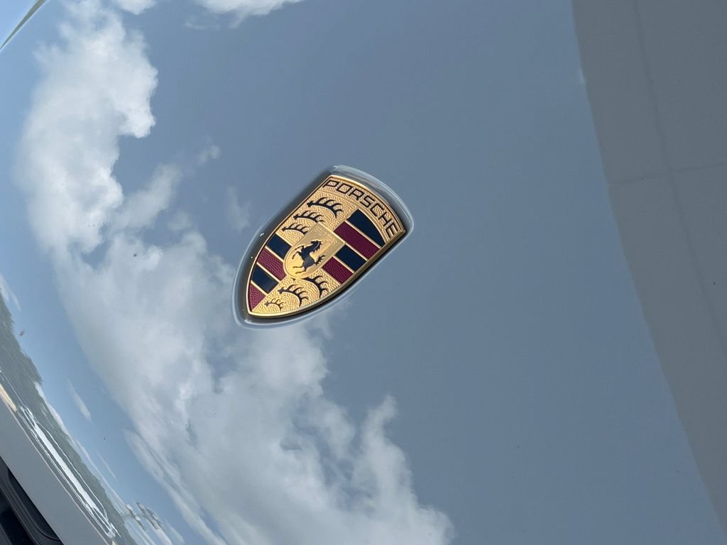 New 2026 Porsche Macan GTS AWD/4WD image 7
