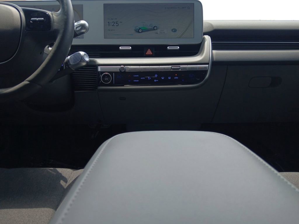 Certified 2024 Hyundai Ioniq 5 SEL RWD image 11