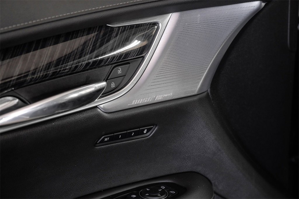 Used 2024 Cadillac XT6 Premium Luxury image 47