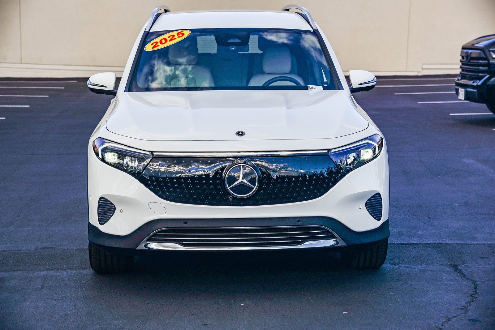 Used 2025 Mercedes-Benz EQB 250+ image 2