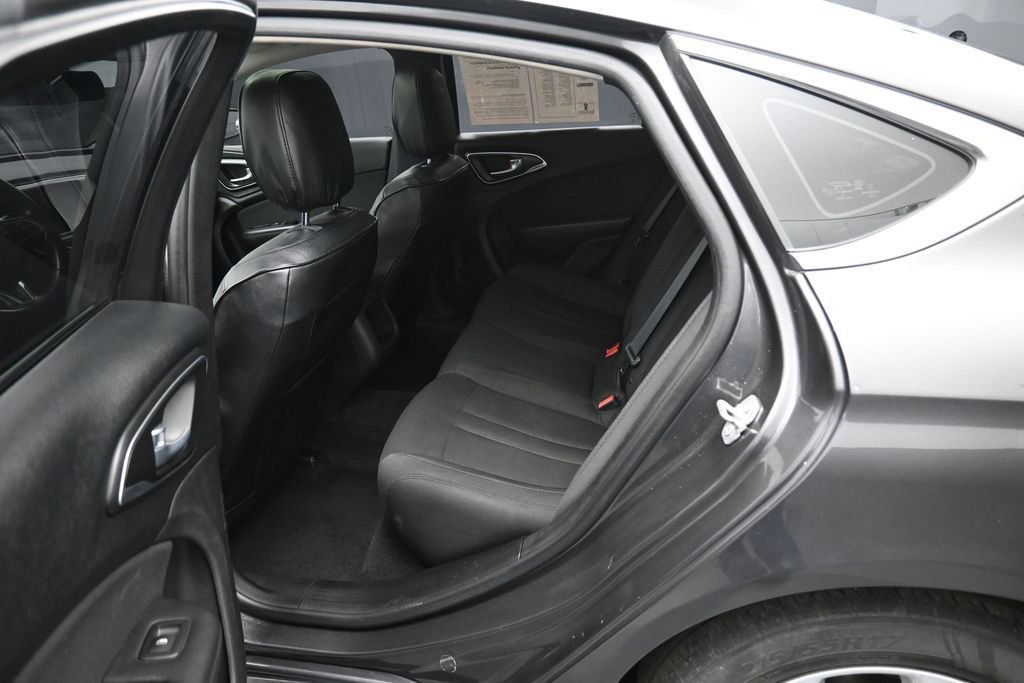 Used 2016 Chrysler 200 Limited w/ Anniversary Edition FWD image 26