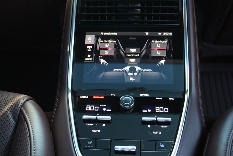 Used 2022 Porsche Panamera 4 AWD/4WD image 9
