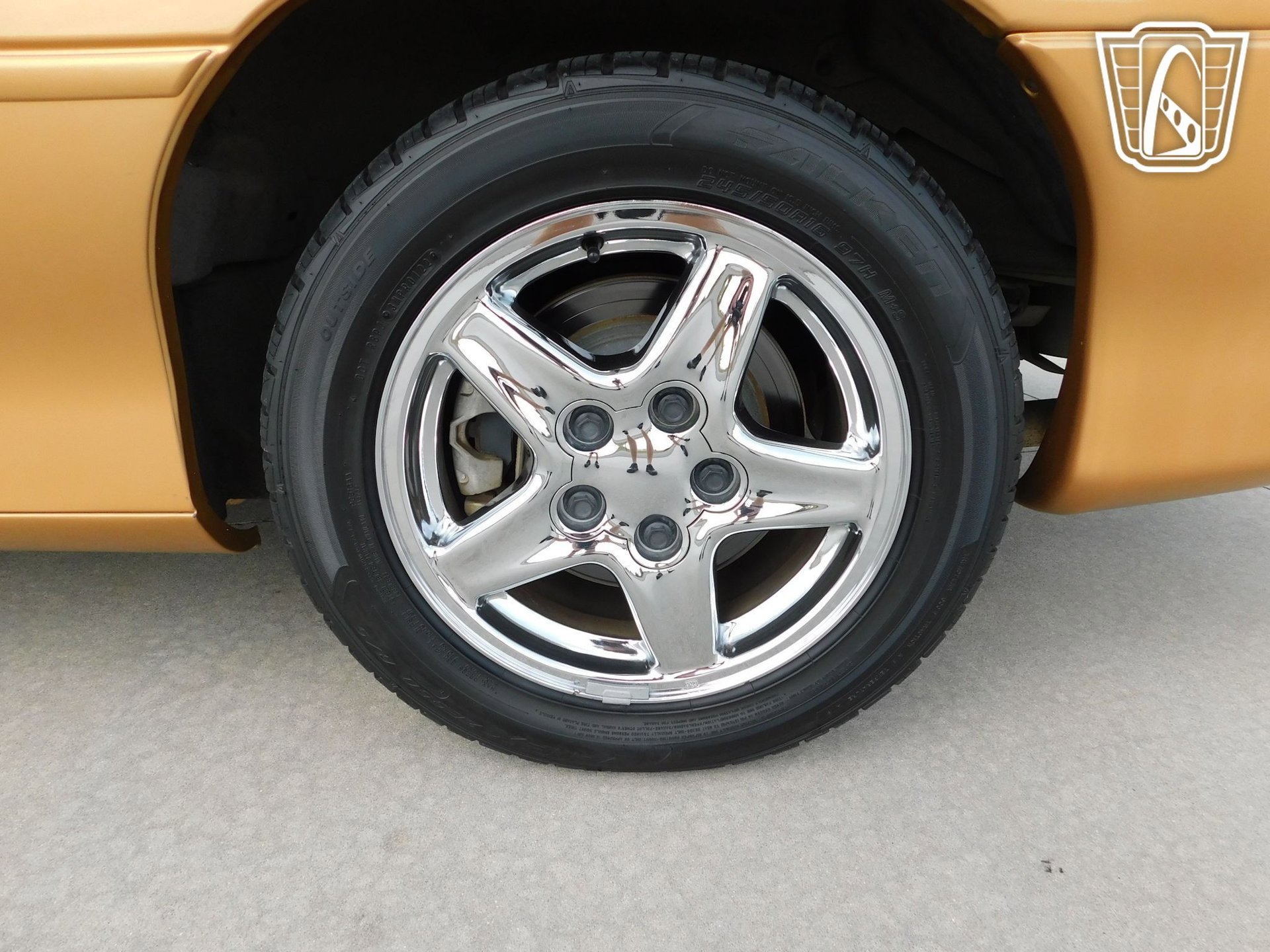Used 1998 Chevrolet Camaro Z28 RWD image 33