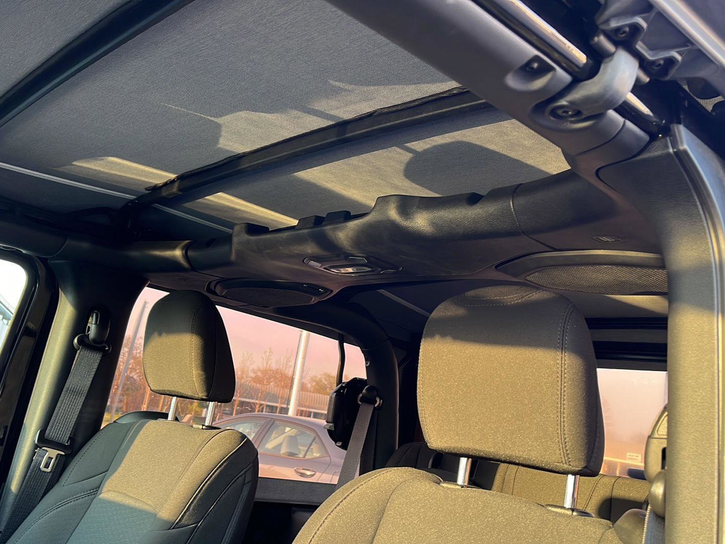 Used 2023 Jeep Wrangler Sport image 16