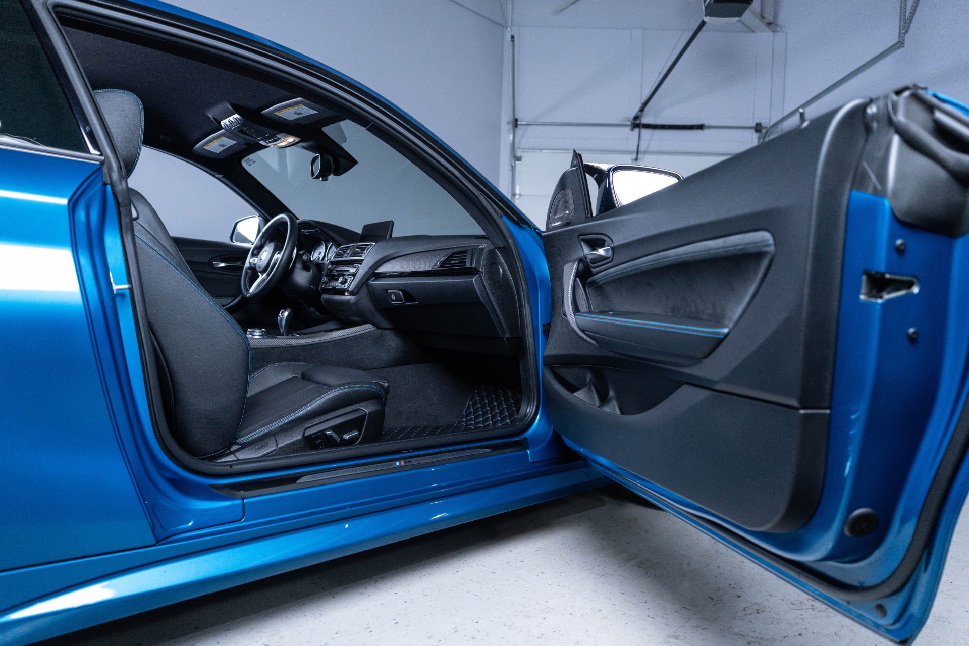 Used 2017 BMW M2 RWD image 46