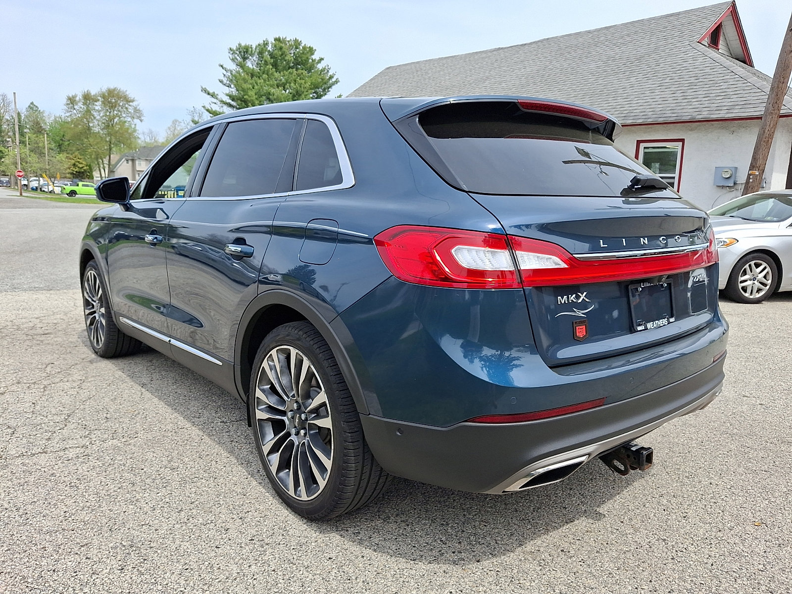 Used 2016 Lincoln MKX Reserve w/ Luxury Package image 5