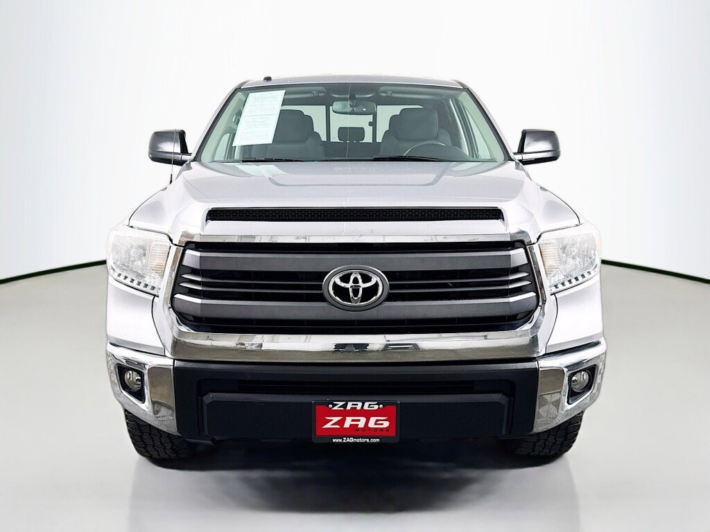 Used 2015 Toyota Tundra SR5 w/ SR5 Upgrade Package AWD/4WD image 8