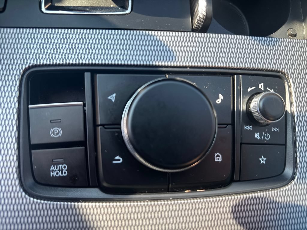 Certified 2025 MAZDA CX-70 Plug-In Hybrid w/ Premium Pkg AWD/4WD image 26