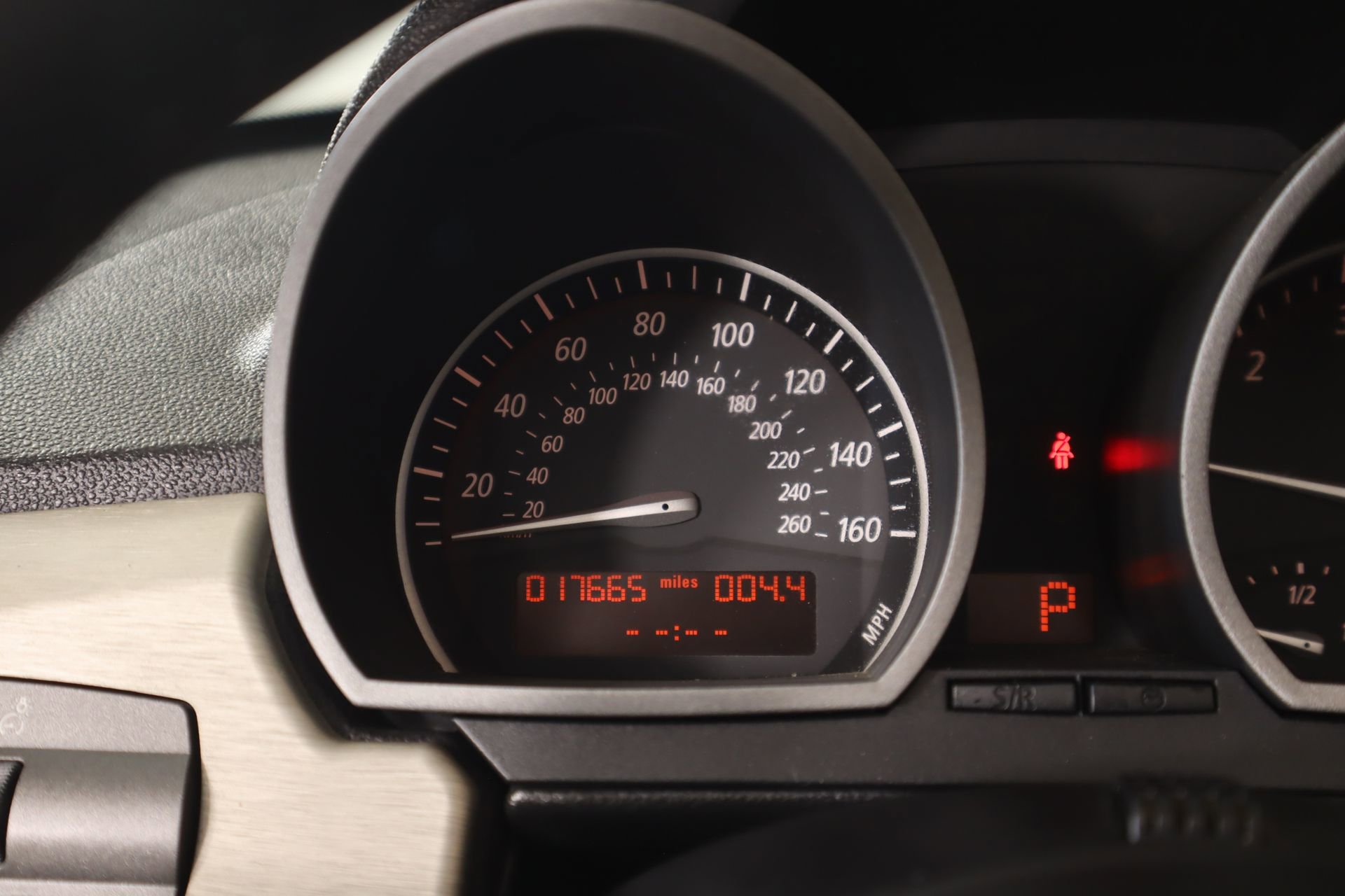 Used 2004 BMW Z4 3.0i image 4