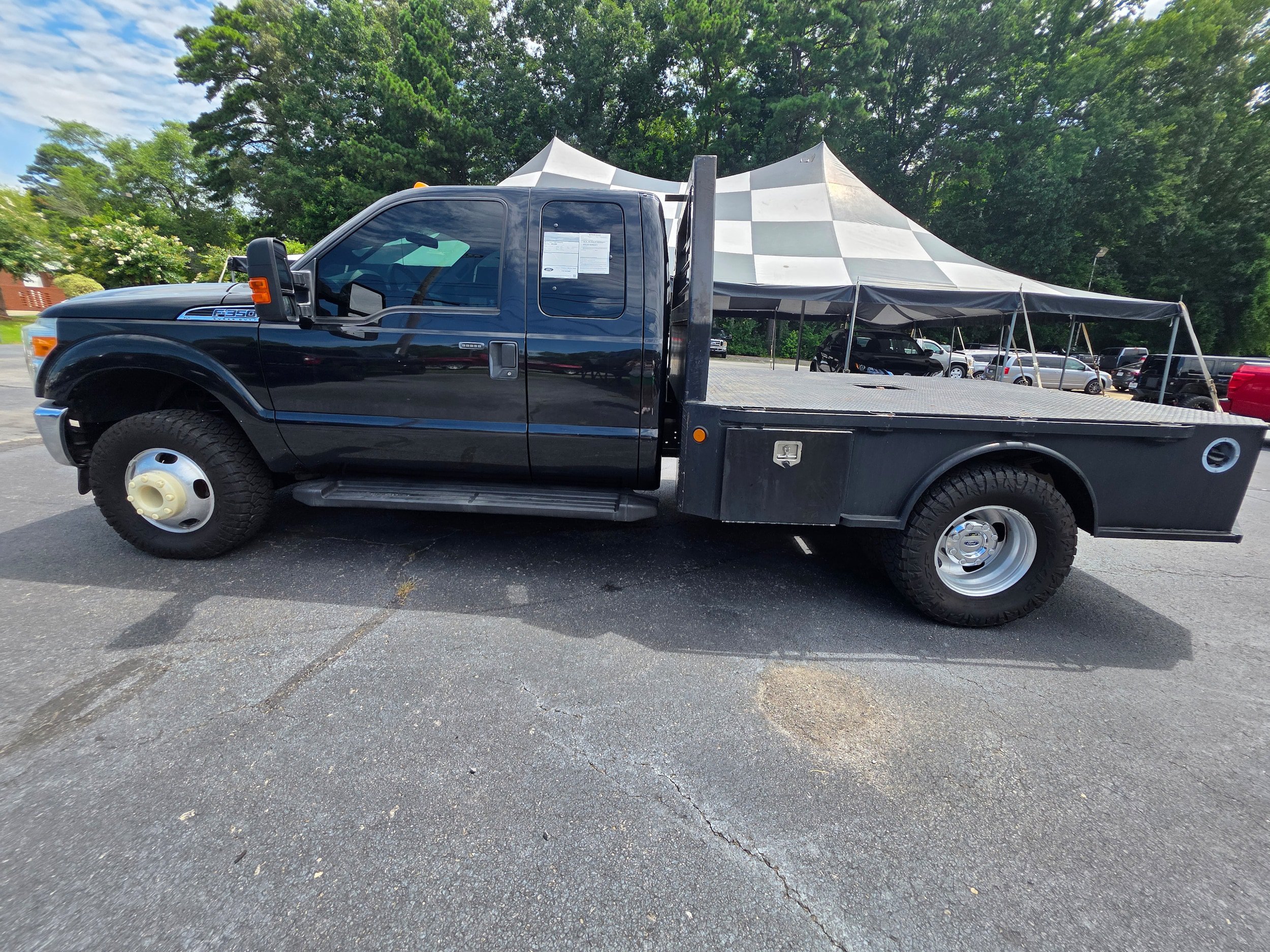 Used 2015 Ford F350 XLT w/ XLT Interior Package AWD/4WD image 8