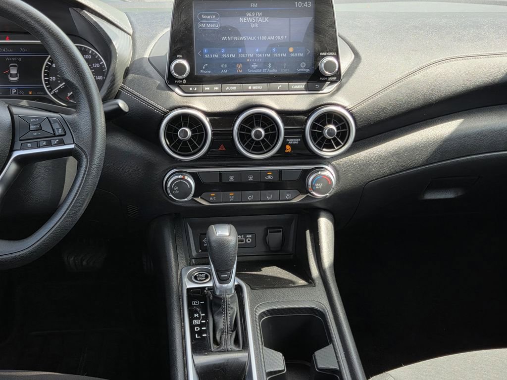 Used 2024 Nissan Sentra SV FWD image 9