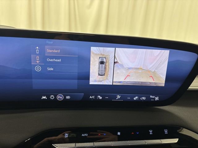 Used 2025 Buick Enclave Preferred image 19